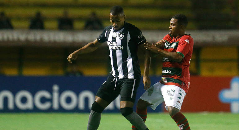 Botafogo e Portuguesa-RJ se enfrentaram pelo Carioca