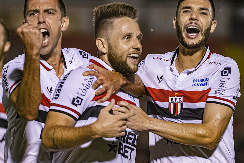 Paulistão 2022: Corinthians empata em primeiro jogo pelo campeonato -  RecordTV - R7 Fala Brasil