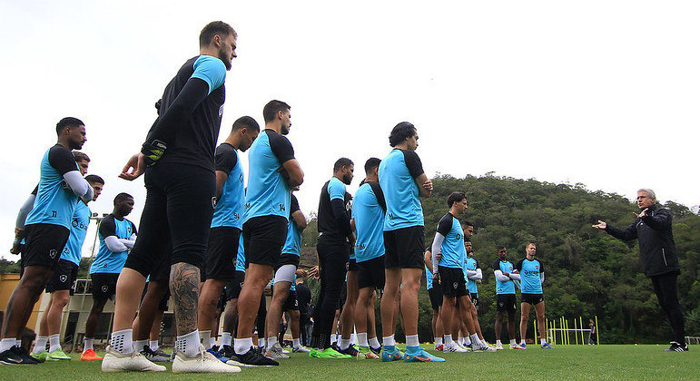 Botafogo vai em busca mais um bom resultado jogando fora de casa