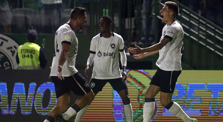 Botafogo vem crescendo no segundo turno do Brasileirão