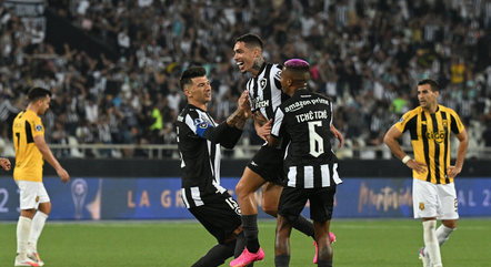 Hugo comemora o golaço marcado diante do Guaraní
