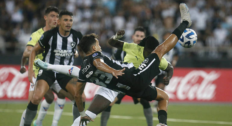 Botafogo empatou com a LDU pela Sul-Americana