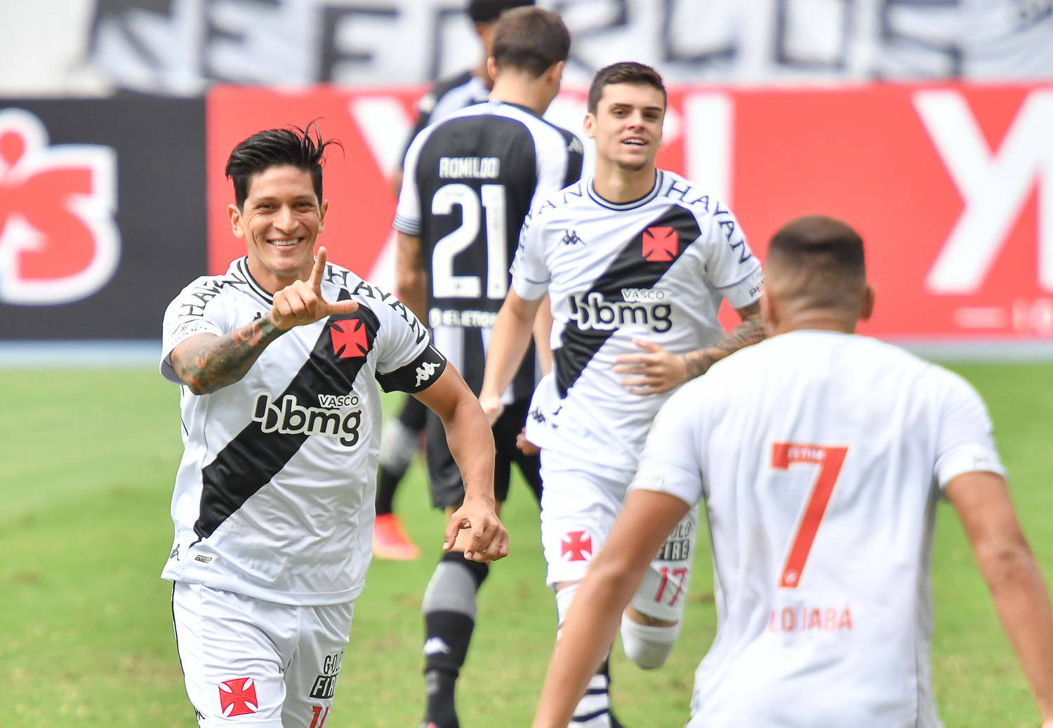 Vasco Vence Botafogo Por 1 A 0 No Primeiro Jogo Da Final Da Taca Rio Futebol R7 Campeonato Carioca