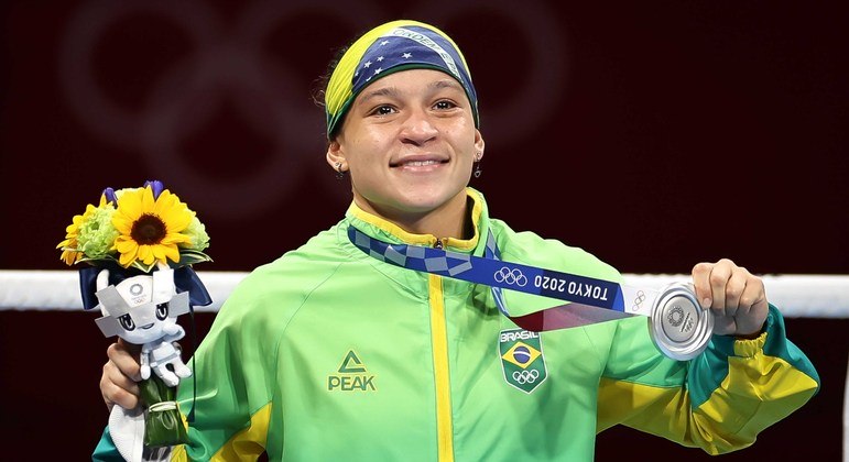 Bia Ferreira foi medalha de prata no boxe