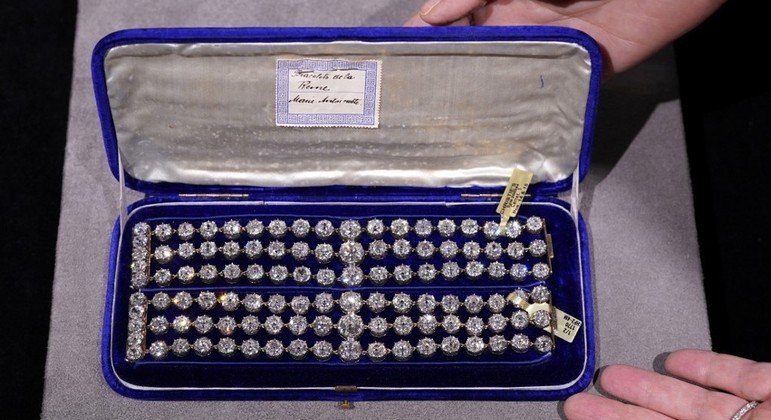 Joias estão em exposição na casa de leilões Christie's, em Nova York