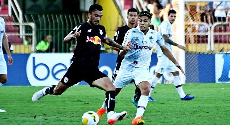 Bragantino: Sobe - Criou boas chances no momento em que a intensidade do Fluminense caiu e ganhou uma sobrevida ao diminuir a vantagem. Desce - Tentou propor o estilo de jogo, mas foi dominado pelo Fluminense durante boa parte do jogo 