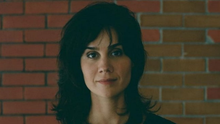 Após a grande repercussão como Amat, a esposa de Terá (Angelo Paes Leme) em Gênesis, Branca Messina está confirmada no elenco de Reis. A atriz, cujo seu último personagem esteve entre os assuntos mais comentados nas redes sociais e se destacou por ser uma mulher de fé e dar exemplo de superação, agora recebe uma nova missão e já se prepara para comover novamente o público