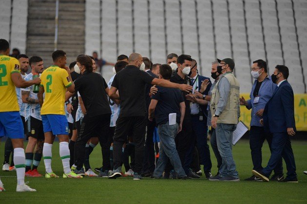 Jogo suspenso entre Brasil e Argentina que seria disputado no estádio do  Corinthians é cancelado