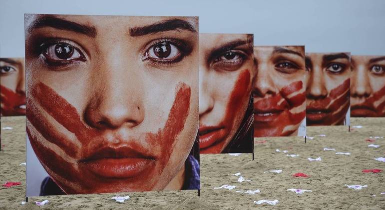 Ato da ONG Rio de Paz contra o abuso sofrido pelas mulheres, em 2016