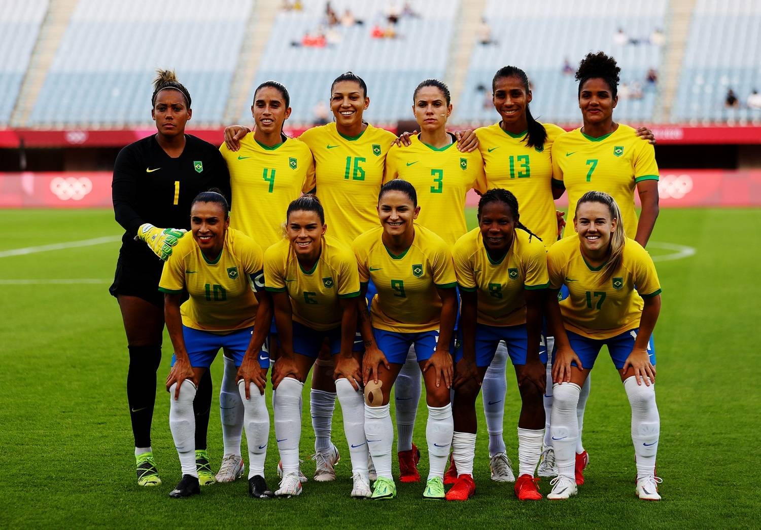 Veja fotos da vitória que classificou o Brasil no futebol feminino - Fotos  - R7 Olimpíadas