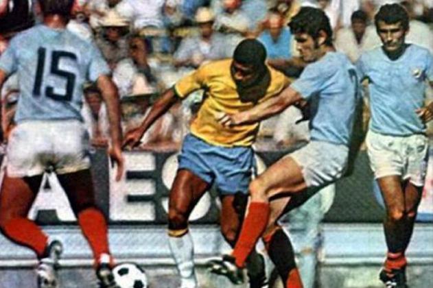 BRASIL VIU NA TEVÊ - A Copa do Mundo de 1970 foi a primeira Copa do Mundo que teve transmissão em televisão para o Brasil. Logicamente que a TV era cara e assim poucos podiam ter em casa.