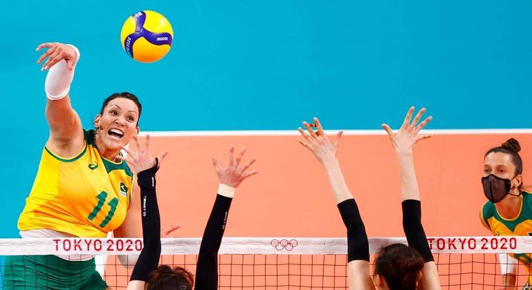 Seleção brasileira feminina de vôlei estreia com vitória sobre a China