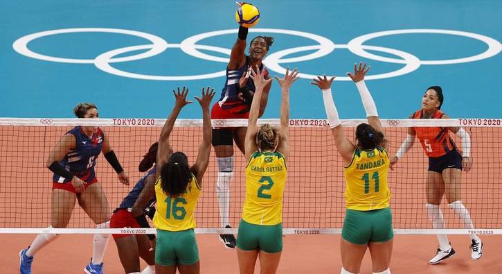 Brasil vence dominicanas no tie-break, e vôlei feminino garante vaga em  Tóquio 2020, vôlei