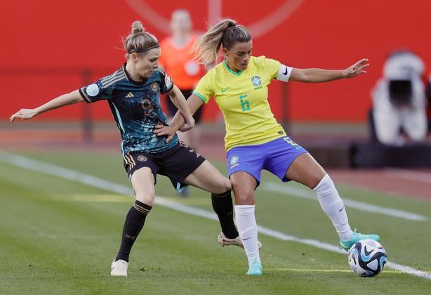 No último amistoso antes da Copa Feminina, Brasil faz grande jogo