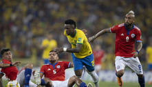 Brasil goleia no Maracanã lotado e complica vida do Chile rumo à Copa