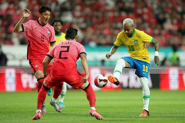 Brasil vence Coreia do Sul em último jogo do ano da seleção