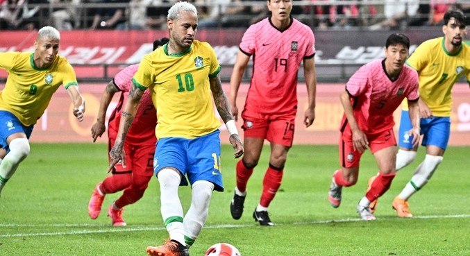 Neymar fez dois gols na goleada do Brasil sobre a Coreia do Sul
