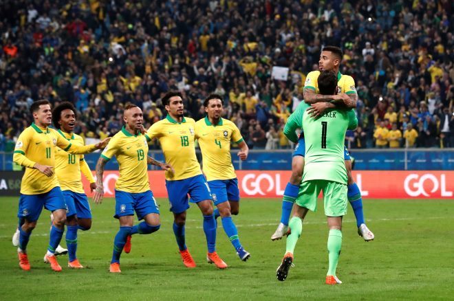 Após sofrer três gols de pênalti, Paraguai abandona final da Copa do Mundo  do Futsal de Nanismo - Folha PE