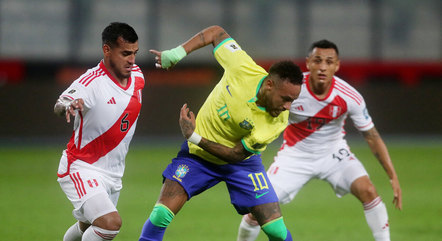 Neymar foi alvo da marcação peruana
