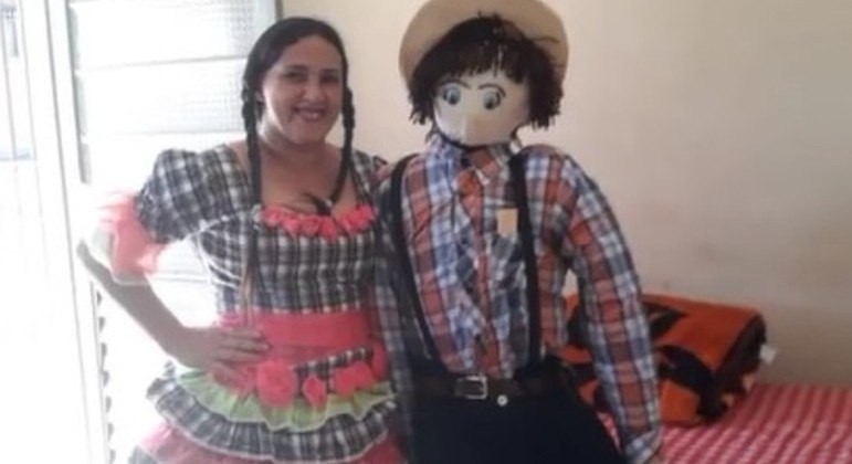 O marido de Meirivone chegou a ela pelas mãos da mãe, que se comoveu com a reclamação da filha sobre a falta de um parceiro para dançar forró