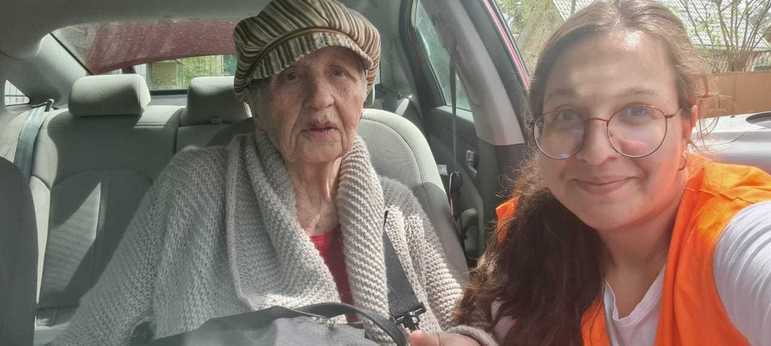 Ela conta que um dos momentos tristes que viveu em seu trabalho humanit&aacute;rio foi ver fam&iacute;lias se separando por causa da guerra