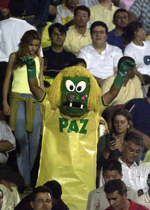 Torcida do Brasiliense na final da Copa do Brasil 2002, contra o Corinthians