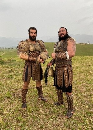 Brenno Pavarini e Alexandre Tigano em "Reis"