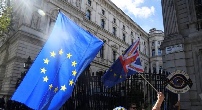 Impasse sobre Brexit é mais uma das oscilações históricas entre Reino Unido e Europa
