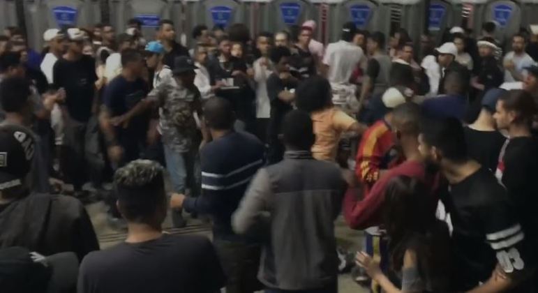 Dois suspeitos são presos e um adolescente apreendido após arrastão na Virada Cultural