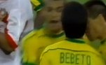 Na Copa de 1998, durante a vitória do Brasil contra Marrocos, Dunga ficou furioso porque Bebeto não voltou para marcar e quase atingiu o atacante com uma cabeçada dentro do campo. Depois do jogo, o atacante nem apareceu para dar entrevista