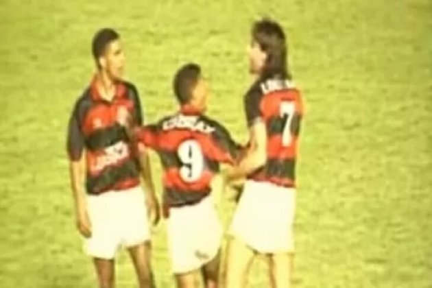 Djalminha X Renato Gaúcho (Flamengo)Durante uma derrota para o Fluminense, em 1993, o clima esquentou entre os craques Renato Gaúcho e Djalminha. Após um lance de dividida, o atual treinador do Grêmio 