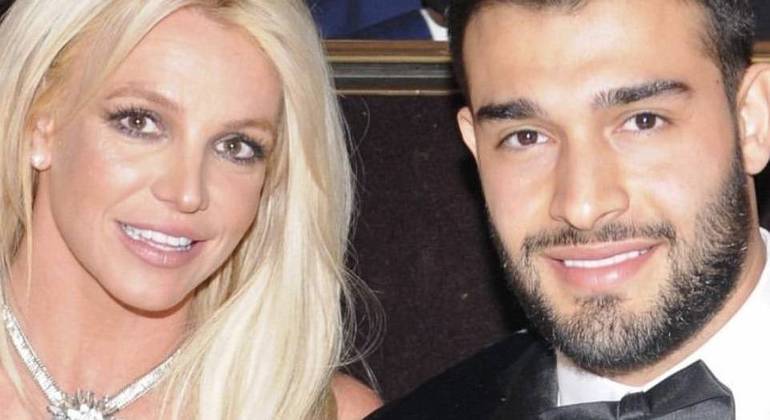 Britney E o noivo Sam Asghari