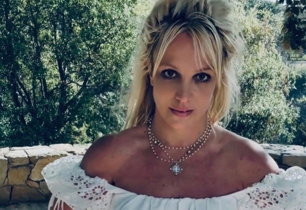 Durante o período em que ficou sob a tutela do pai, Britney lançou três álbuns, marcou presença em diversos programas na TV e aceitou uma residência em Las Vegas, nos EUA. Porém, em janeiro de 2019, a cantora surpreendeu os fãs e anunciou que se afastaria dos palcos por tempo indeterminado. Na ocasião, surgiram rumores de que seria uma tentativa de Britney de se desligar do pai e recomeçar sozinha. No fim daquele mesmo ano, James Spears repassou temporariamente a nomeação de tutor da cantora para a cuidadora Jodi Montgomery, alegando 