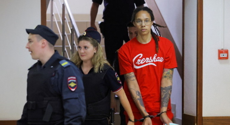 Brittney Griner foi presa em um aeroporto da Rússia com drogas na mala