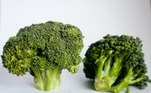 Meia xícara de brócolis cozido possui 110 mcg de vitamina K. Esse legume tem propriedades anti-inflamatórias, além de ajudar no controle do diabetes tipo 2 e de ter efeitos positivos na melhora do metabolismo