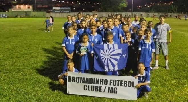 Meninos do Brumadinho FC fazem bonito em torneio de base no Triângulo Mineiro