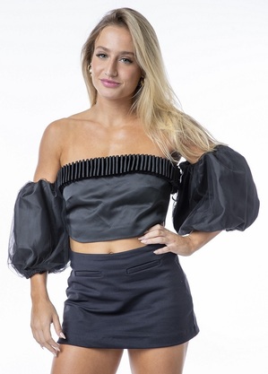 Bruna Griphao, atriz e cantora, participante do "BBB"
