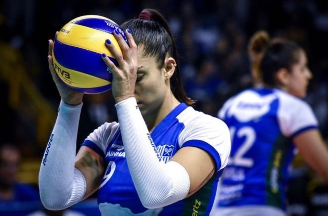 A jogadora de vôlei Bruna Honório teve nesta quinta-feira (16) uma notícia animadora. Segundo o boletim médico do Hospital Albert Einstein, a atleta do Itambé/Minas teve ótima evolução clínica e deixou a UTI Curta a página de Esportes do R7 no Facebook
