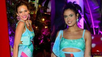 Bruna Marquezine e Hanna Khalil usam mesma fantasia em festa (Agnews via Estrelando)