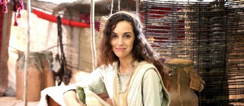 Bruna Pazinato interpreta Lia na nova série especial da RECORD TV