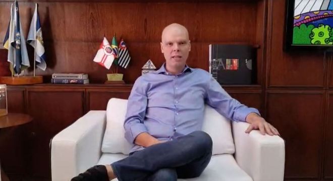 Bruno Covas anuncia construção de mais 100 leitos de observação em SP