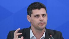 Valor do Auxílio Brasil será de R$ 300, diz secretário do Tesouro