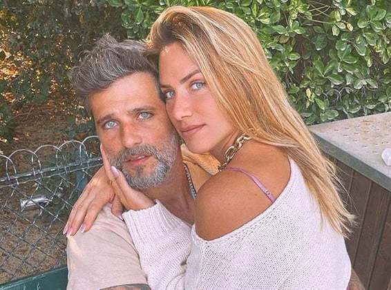 Bruno Gagliasso e Giovanna Ewbanck - Começaram a namorar em 2009, se casaram em 2010 e se separaram em 2012, quando a traição de Gagliasso com a modelo Carol Francischini se tornou pública. Mas se reconciliaram. Eles têm 3 filhos.