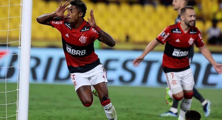 Bruno Henrique e Everton Ribeiro decidiram a semifinal em favor do Flamengo