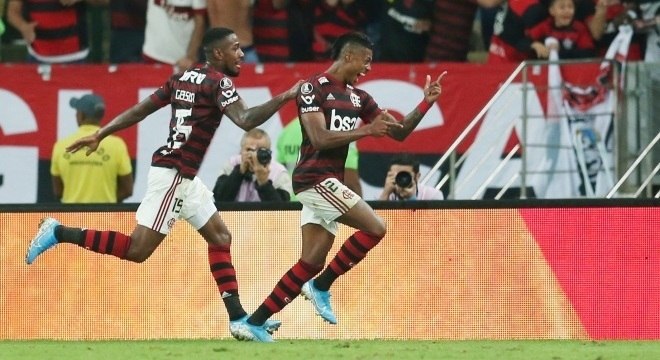 Bruno Henrique Faz Dois E Flamengo Vence O Inter Pela Libertadores Esportes R7 Futebol