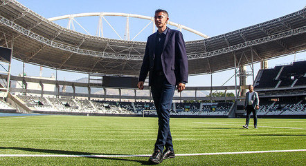 Bruno Lage ainda não vai estrear pelo Botafogo