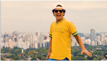 Após críticas, 'Bruninho' Mars publica vídeo e agradece: 'Obrigado, Brasil'