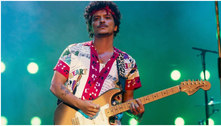 Bruno Mars posta fotos de show no Chile, ignora o Brasil, e fãs ficam na bronca: 'Só observo o desprezo'