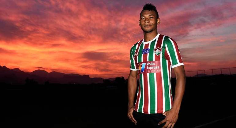 Bryan Cabezas chegou em 2018, emprestado pelo italiano Atalanta. Contudo, fez apenas cinco jogos. O equatoriano saiu do Fluminense seis meses antes do fim do contrato, alegando que queria estar em uma equipe “estável econômica e futebolisticamente)
