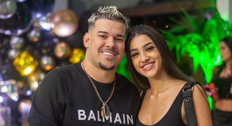 Buarque e Bia Miranda começaram a namorar em março